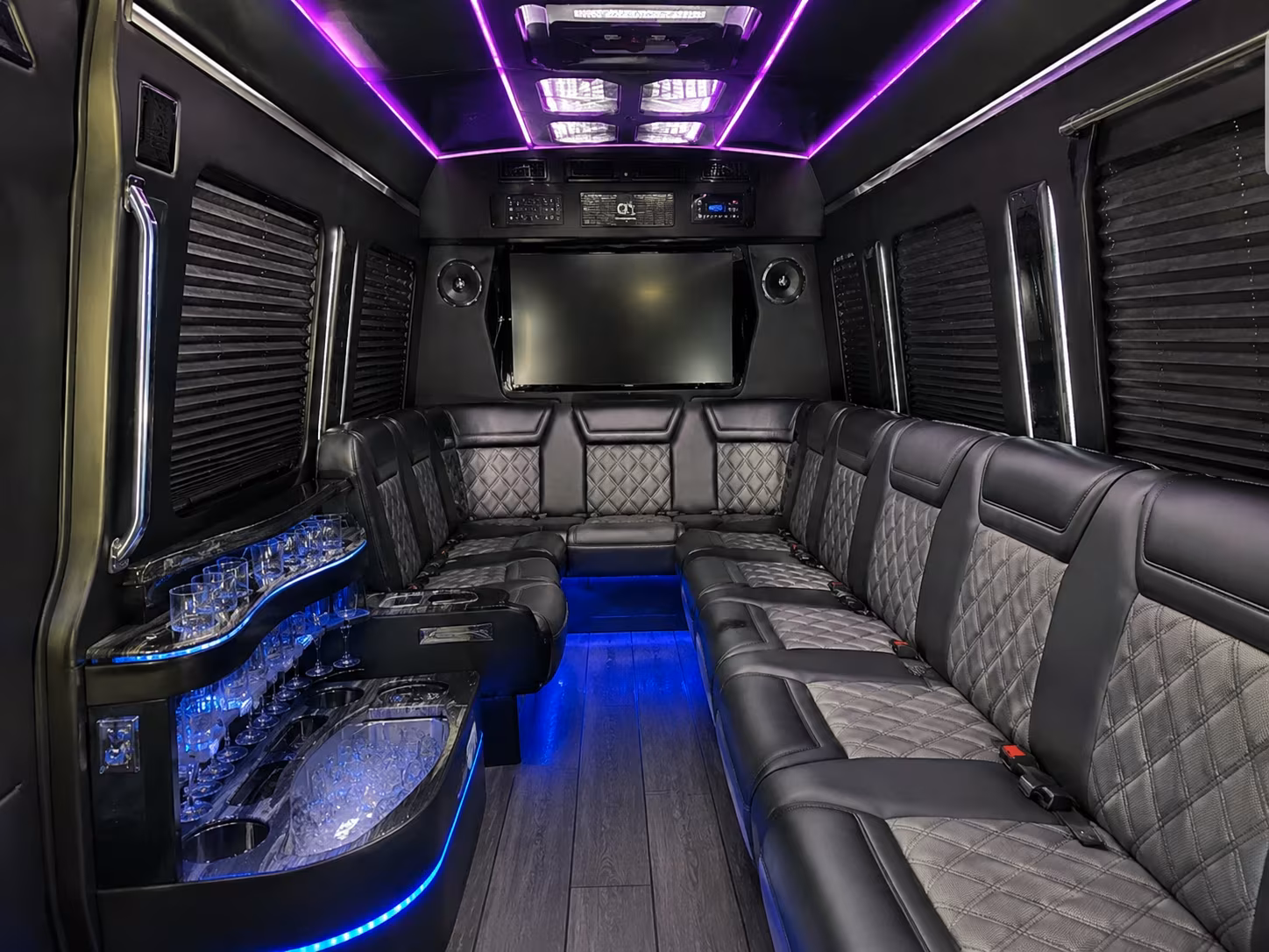 guest shuttles to christoval vineyards and wedding venues around san angelo